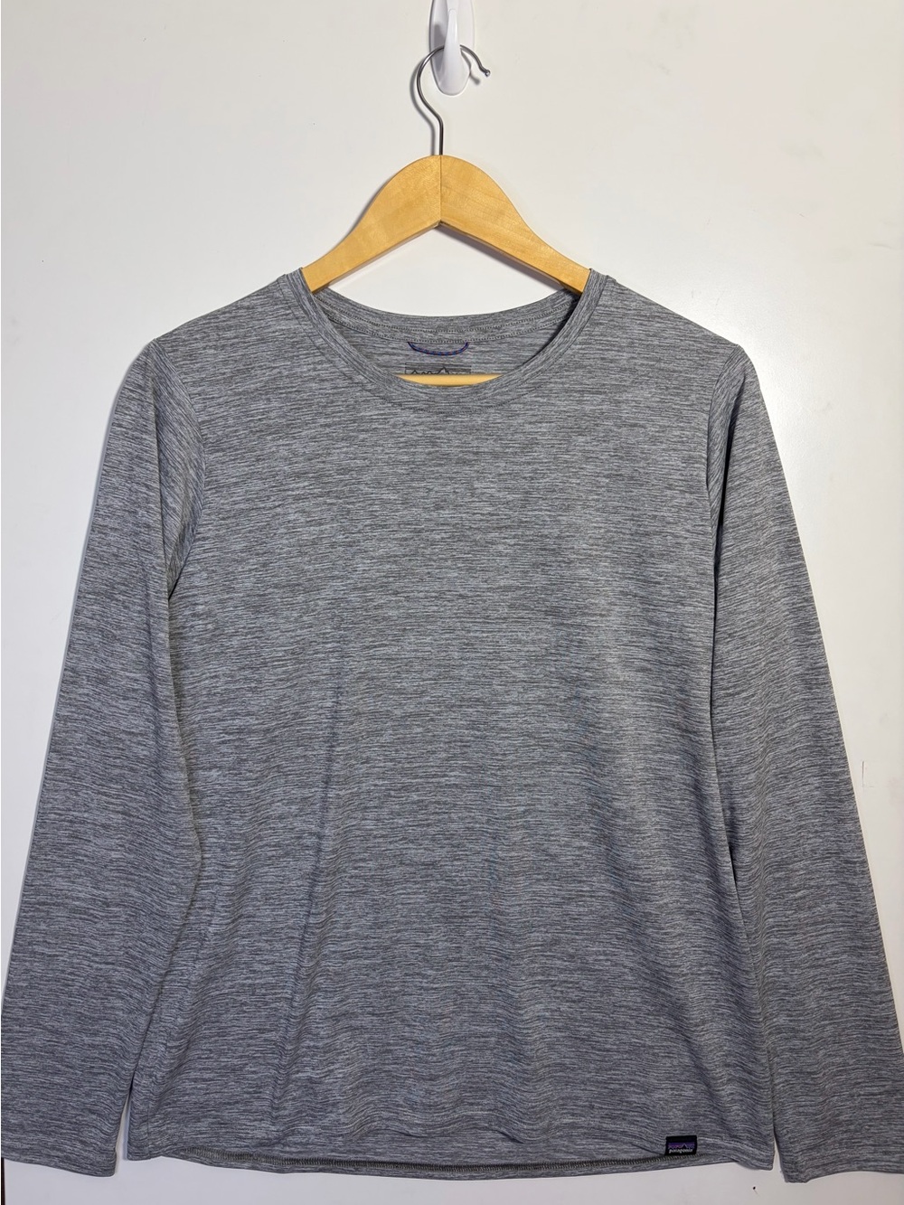 Patagonia Capilene Cool Daily Gray Heather Long Sleeve Top Size M